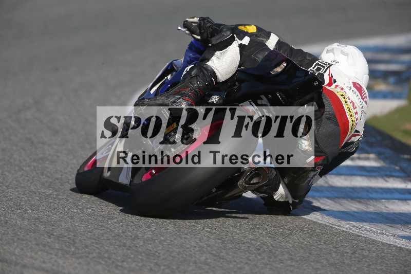 /Archiv-2024/02 29.01.-02.02.2024 Moto Center Thun Jerez/Gruppe gelb-yellow/backside